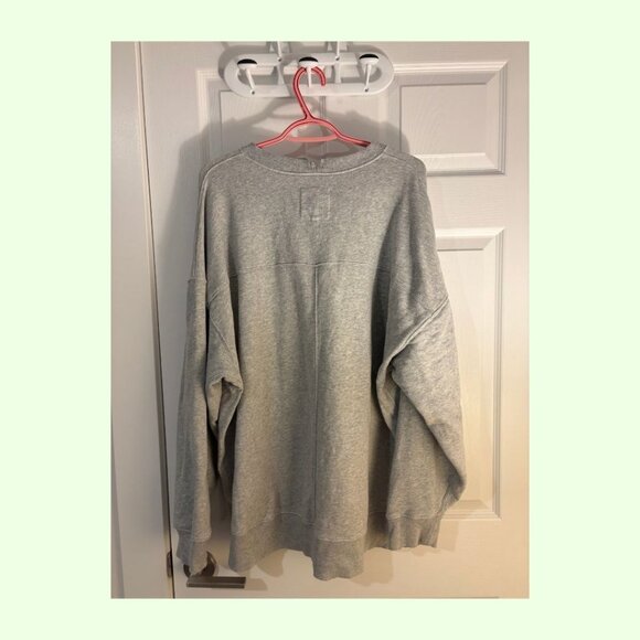 Aerie "The Chill Crew" Sweatshirt, Light Grey, Size L - Picture 3 of 4